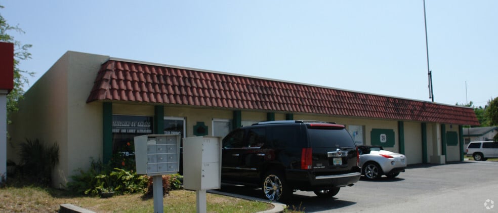 39 Mildred Dr, Fort Myers, FL for lease - Building Photo - Image 3 of 9
