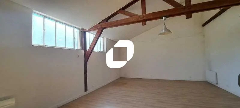 Office in Montreuil for lease - Interior Photo - Image 3 of 18