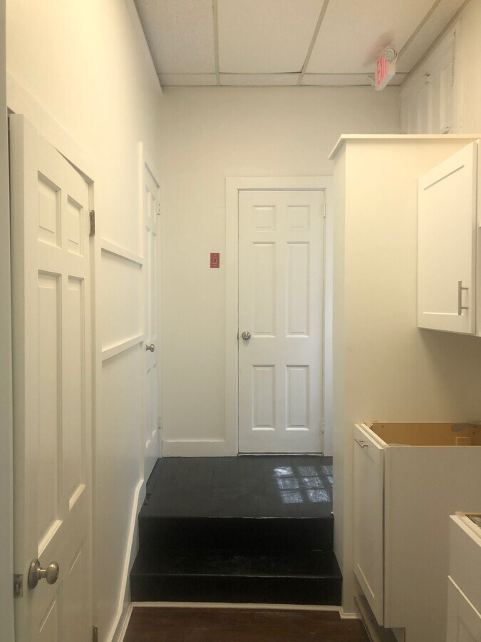 3 Strickland Rd, Cos Cob, CT 06807