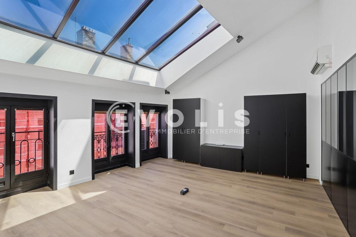 32 Rue Neuve, Lyon for sale Building Photo- Image 1 of 18