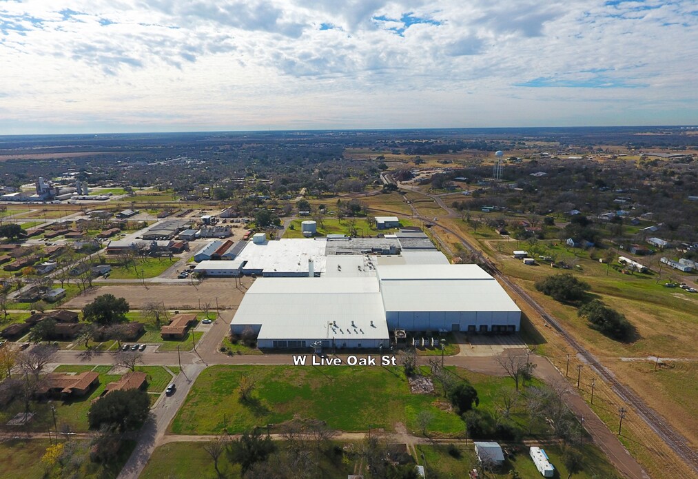 516 W Live Oak St, Cuero, TX for sale Building Photo- Image 1 of 1
