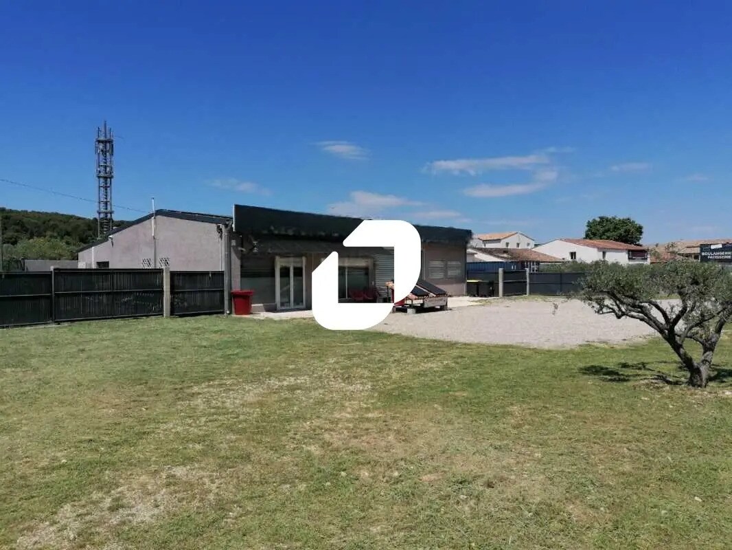 Flex in Bezouce for sale Building Photo- Image 1 of 9