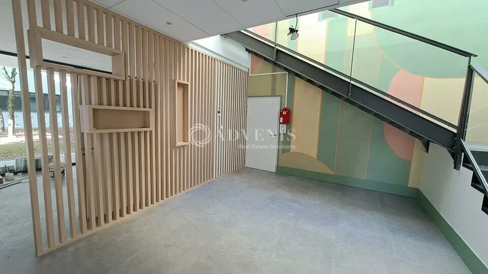 Office in Carquefou for lease - Building Photo - Image 3 of 12