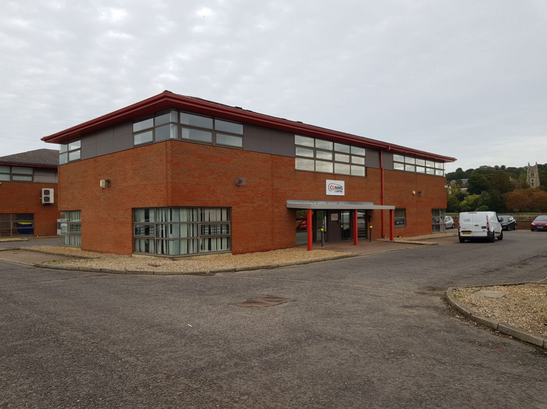 Sir Thomas Longley Rd, Rochester for lease - Building Photo - Image 2 of 3