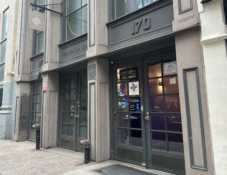 170 Mercer St, New York, NY for lease - Building Photo - Image 1 of 4