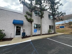 185 Kisco Ave, Mount Kisco, NY for lease Building Photo- Image 1 of 3