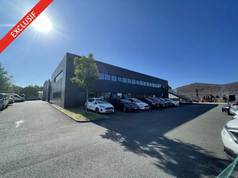 Flex in Blanquefort for sale - Building Photo - Image 2 of 12