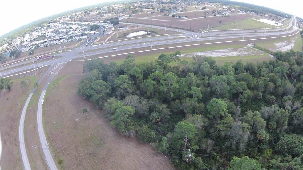 15501 Burnt Store Rd, Punta Gorda, FL for lease - Building Photo - Image 1 of 11