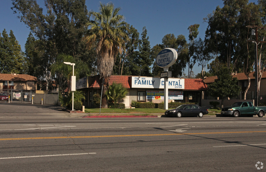 9722 Laurel Canyon Blvd, Arleta, CA for lease - Building Photo - Image 3 of 22