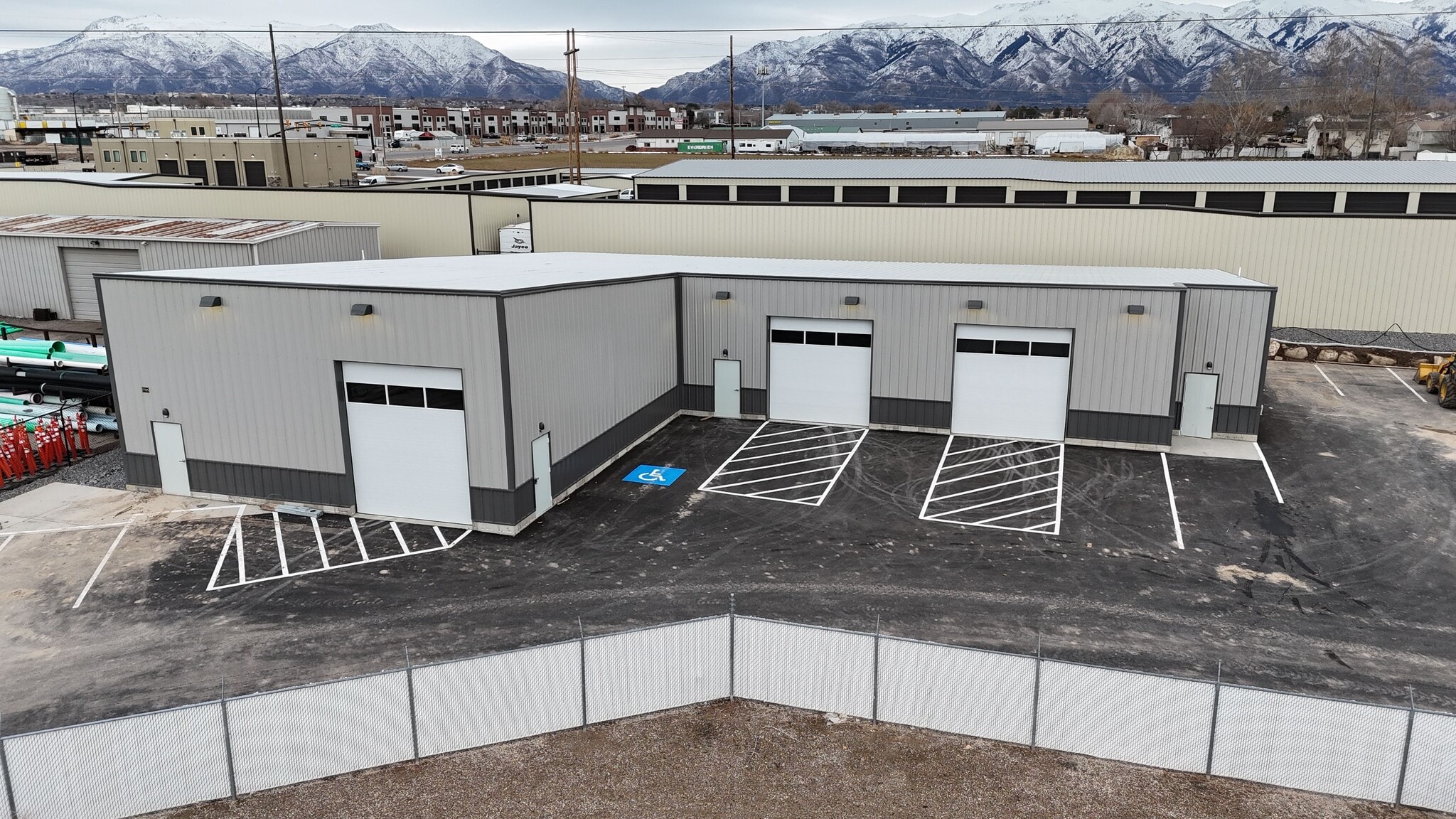 1785 S Bluffridge Dr, Syracuse, UT for lease Building Photo- Image 1 of 2