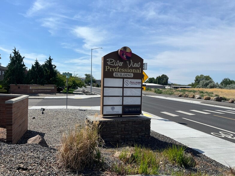 1355 Columbia Park Trl, Richland, WA for lease - Building Photo - Image 3 of 9