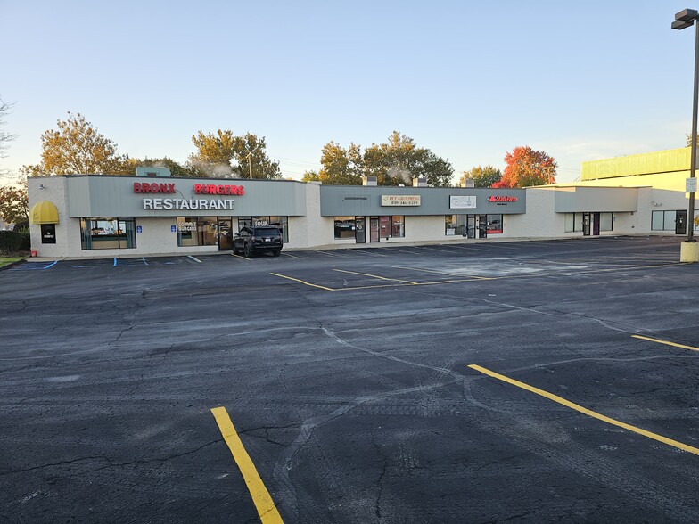 32683-32747 Mound Rd, Warren, MI for lease - Building Photo - Image 1 of 5