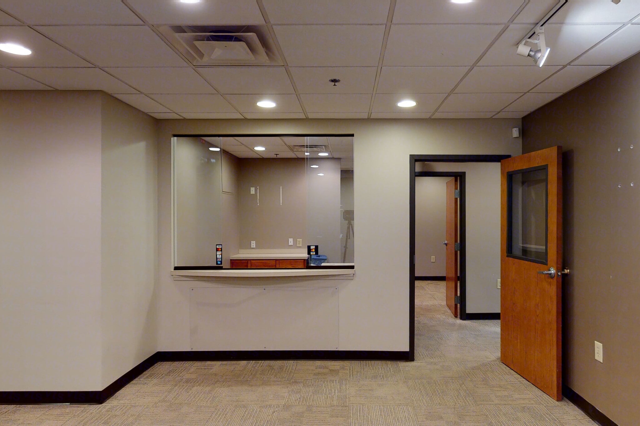 444 N Cleveland Ave, Westerville, OH for lease Interior Photo- Image 1 of 8