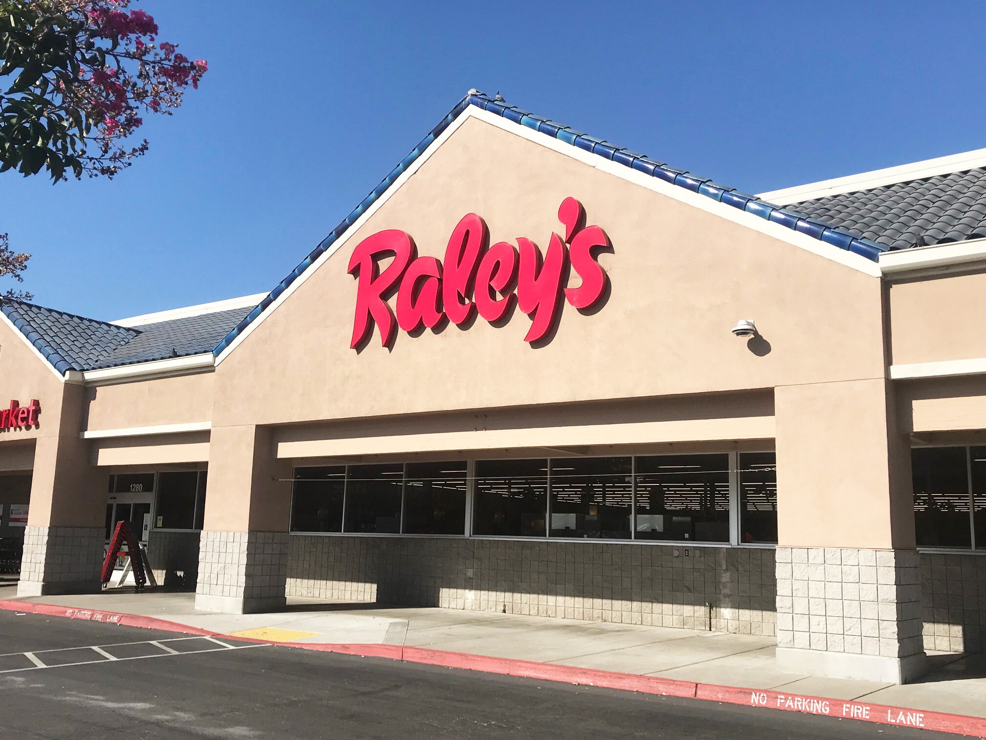 Raleys Pharmacy Grass Valley Ca 86 - 06h7xpl