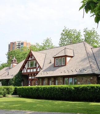 More details for 1982 Islington Ave, Toronto, ON - Office for Lease