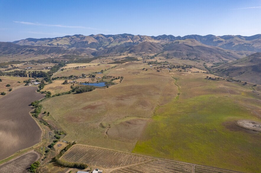 5385 Righetti Rd, San Luis Obispo, CA for sale - Aerial - Image 1 of 1
