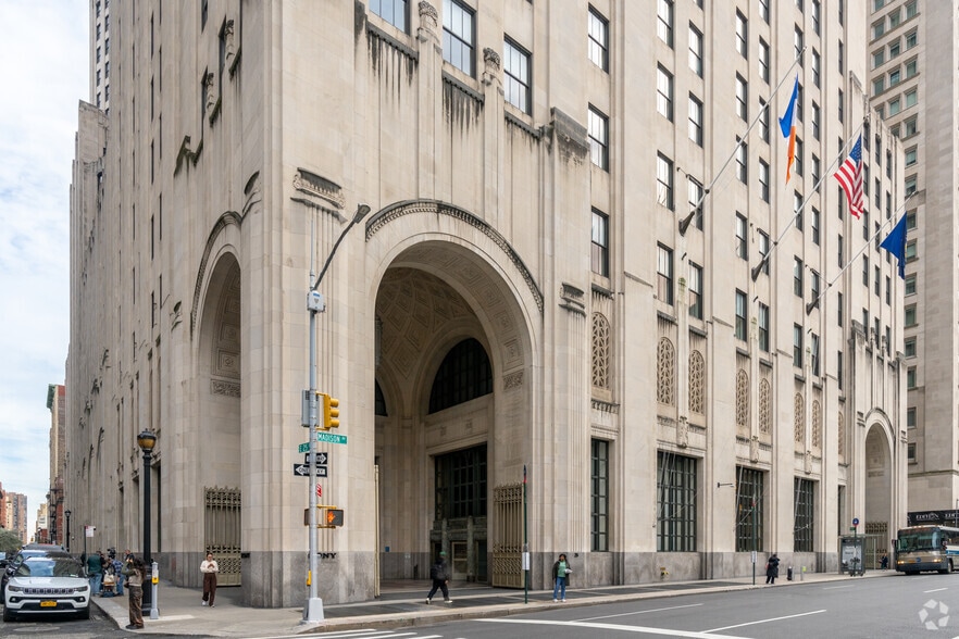 11 Madison Ave, New York, NY for lease - Building Photo - Image 2 of 12