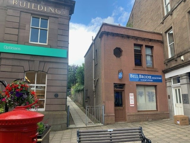 77 Castle St, Forfar for lease - Primary Photo - Image 1 of 2