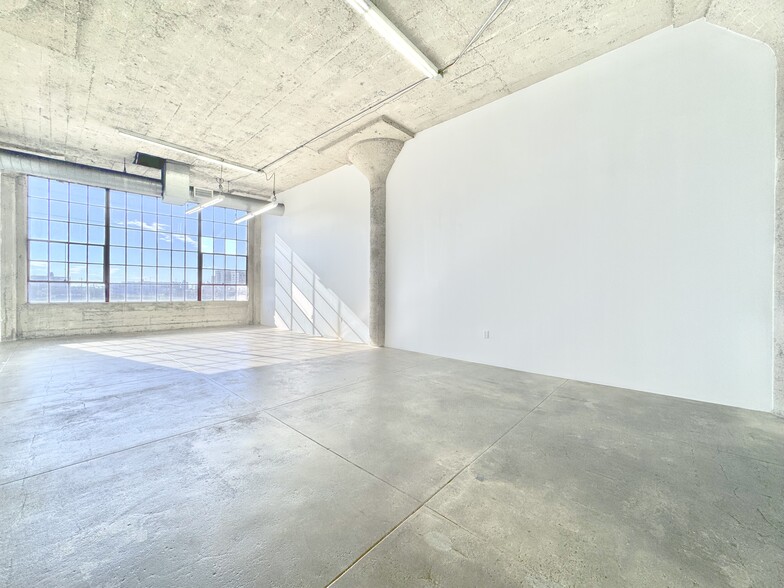 623 E 9th St, Los Angeles, CA for lease - Interior Photo - Image 1 of 20