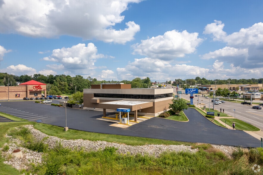 11965 St. Charles Rock Rd, Bridgeton, MO for lease - Building Photo - Image 3 of 6