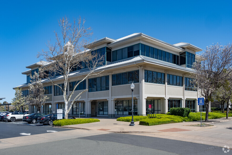 1 Harbor Ctr, Suisun City, CA for lease - Building Photo - Image 2 of 8