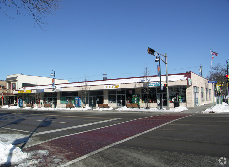 221-231 E Broadway Rd, Wisconsin Dells, WI for sale - Primary Photo - Image 1 of 1