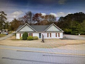 400 Highway 81 E, McDonough GA - Convenience Store