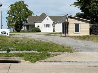 More details for 200 W Deyoung St, Marion, IL - Land for Sale