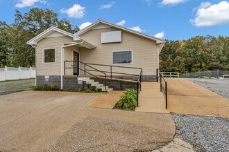 4842 Highway 100, Lyles, TN for lease Interior Photo- Image 2 of 35