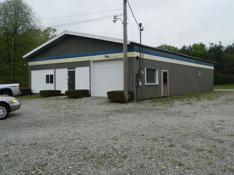 893 Berlin Plank Rd, Somerset, PA 15501