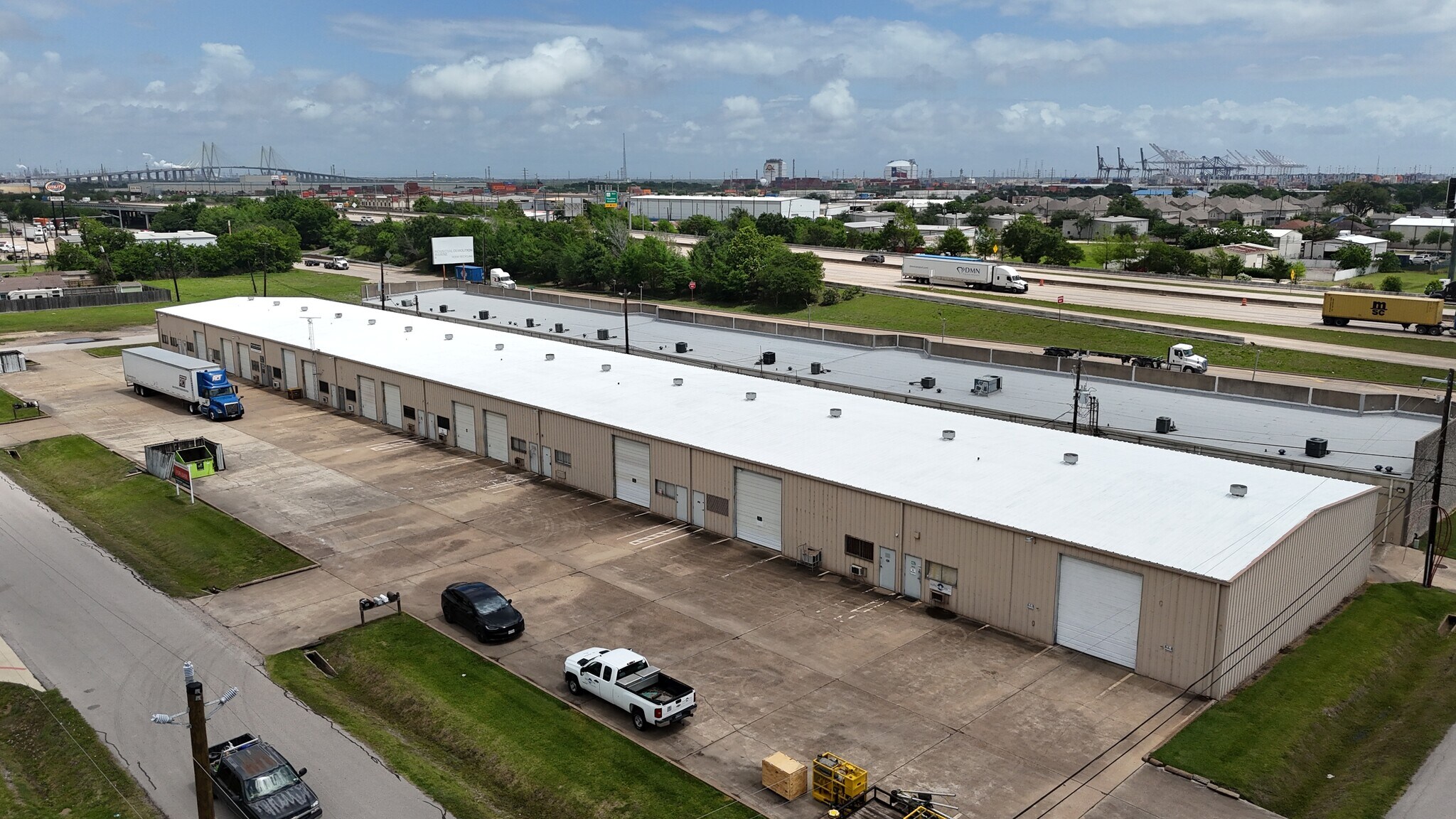 400 N 11th St, La Porte, TX for lease Interior Photo- Image 1 of 3