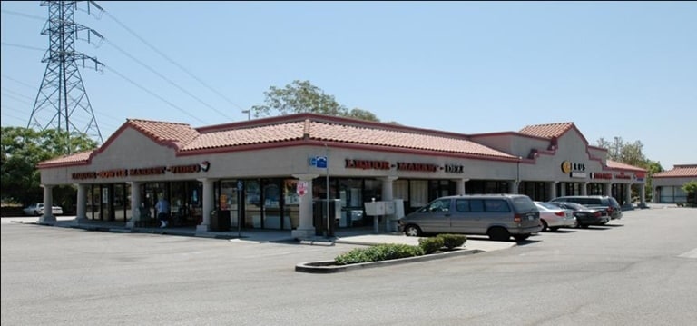 2960 E Colorado Blvd, Pasadena, CA for sale - Building Photo - Image 3 of 12
