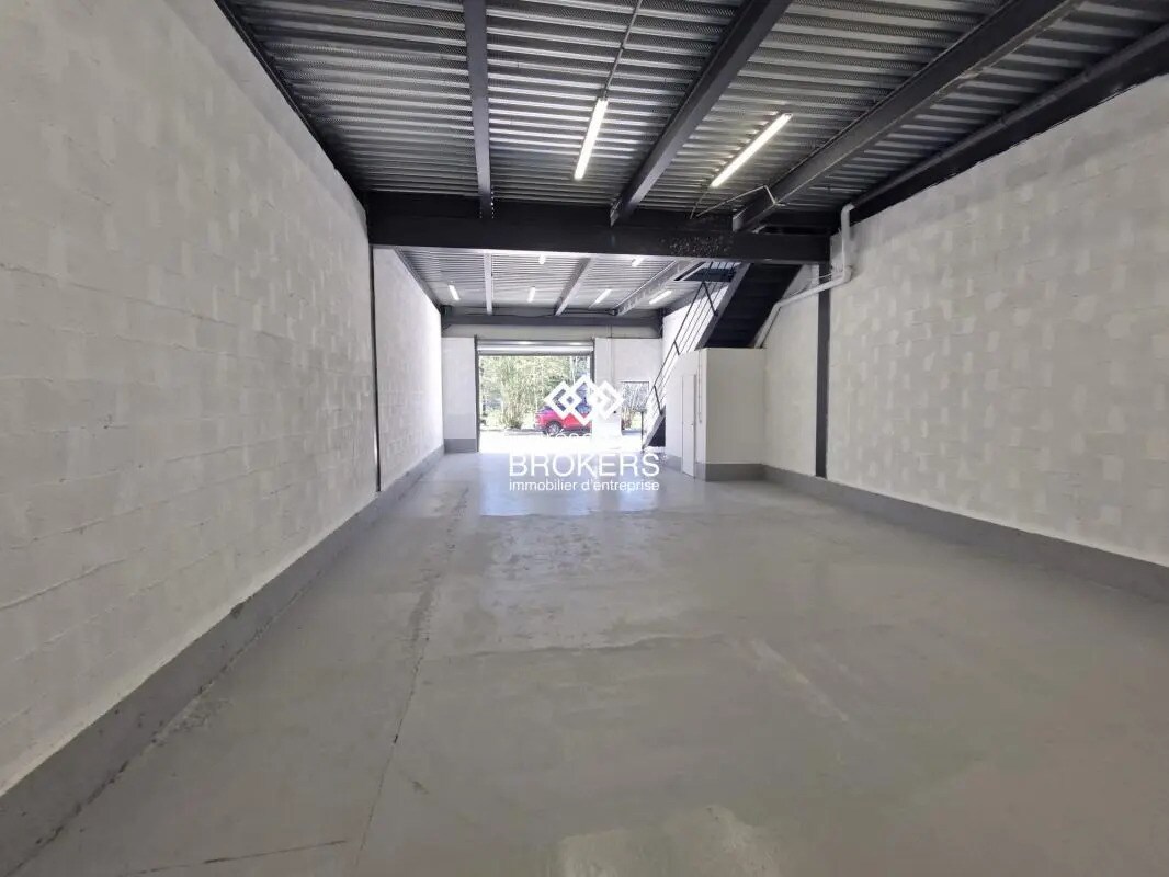 Industrial in Noisy-le-Grand for lease Interior Photo- Image 1 of 5