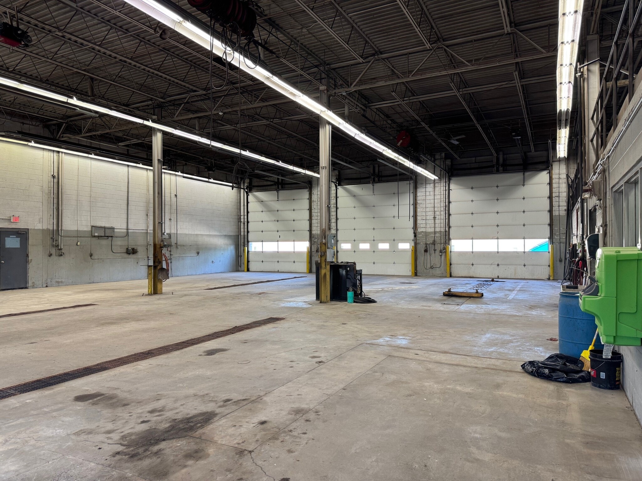 931 Interchange Dr, Holland, MI for lease Interior Photo- Image 1 of 7