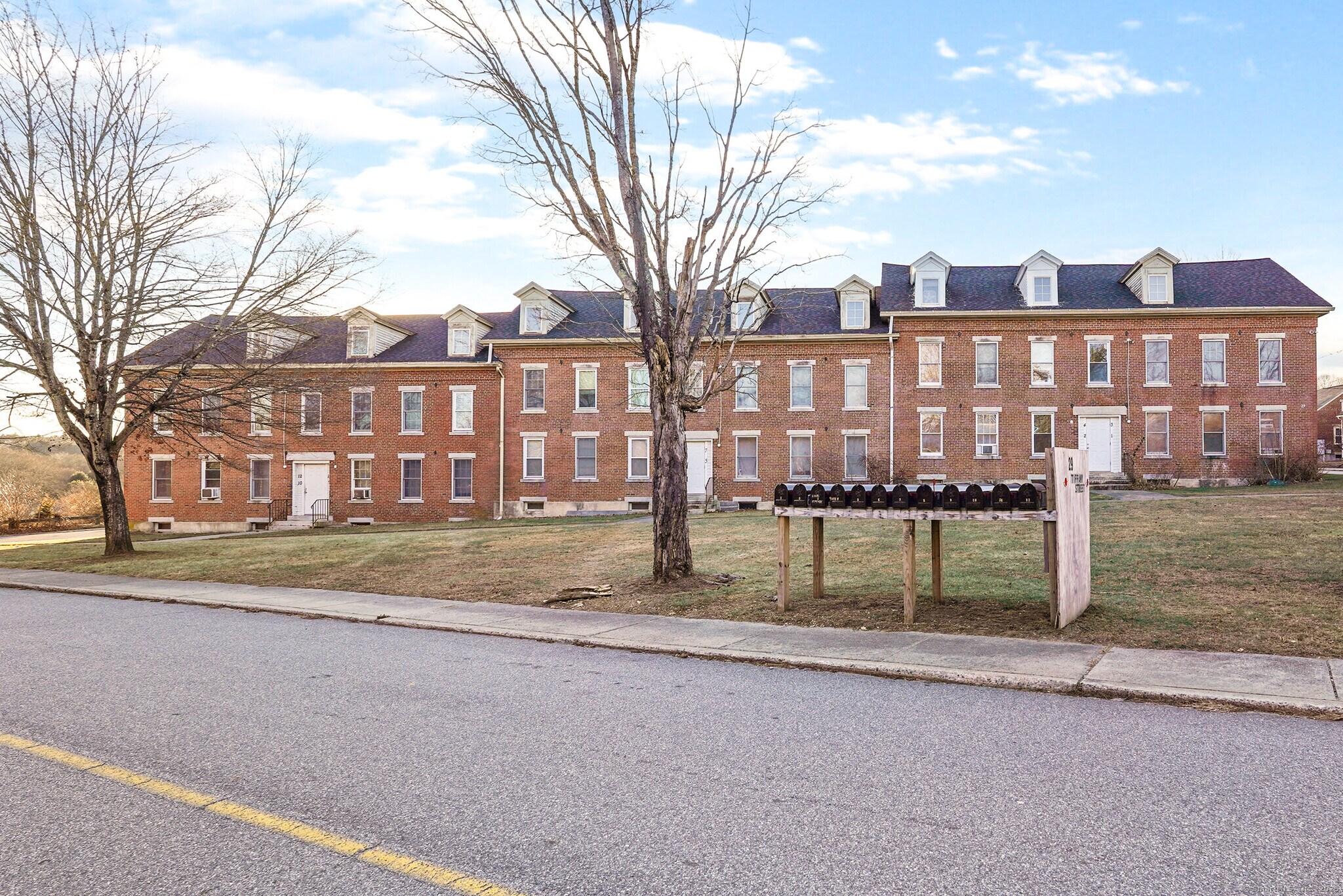 29 Tiffany St, Brooklyn, CT for sale Building Photo- Image 1 of 8