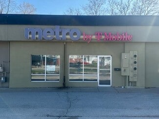 More details for 906 2nd St, Coralville, IA - Retail for Lease