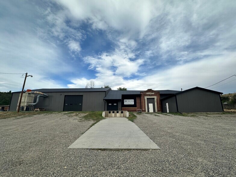 1627 Dickie Rd, Billings, MT for lease - Building Photo - Image 2 of 21