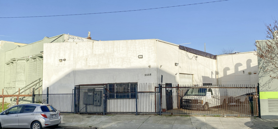 2558 San Pablo Ave, Oakland, CA for sale - Primary Photo - Image 1 of 1