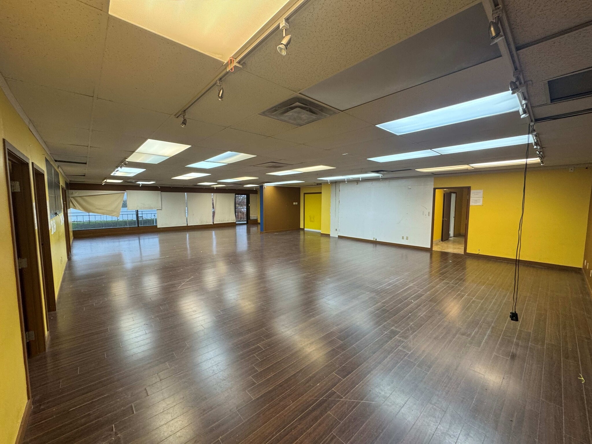 7080 River Rd, Richmond, BC for lease Interior Photo- Image 1 of 8