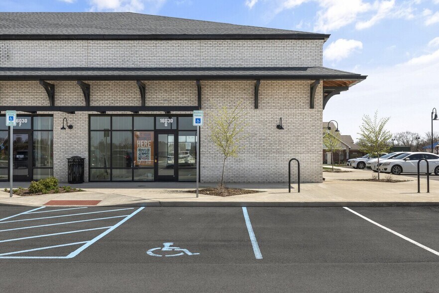 15966 Spring Mill Rd, Westfield, IN for lease - Building Photo - Image 3 of 32