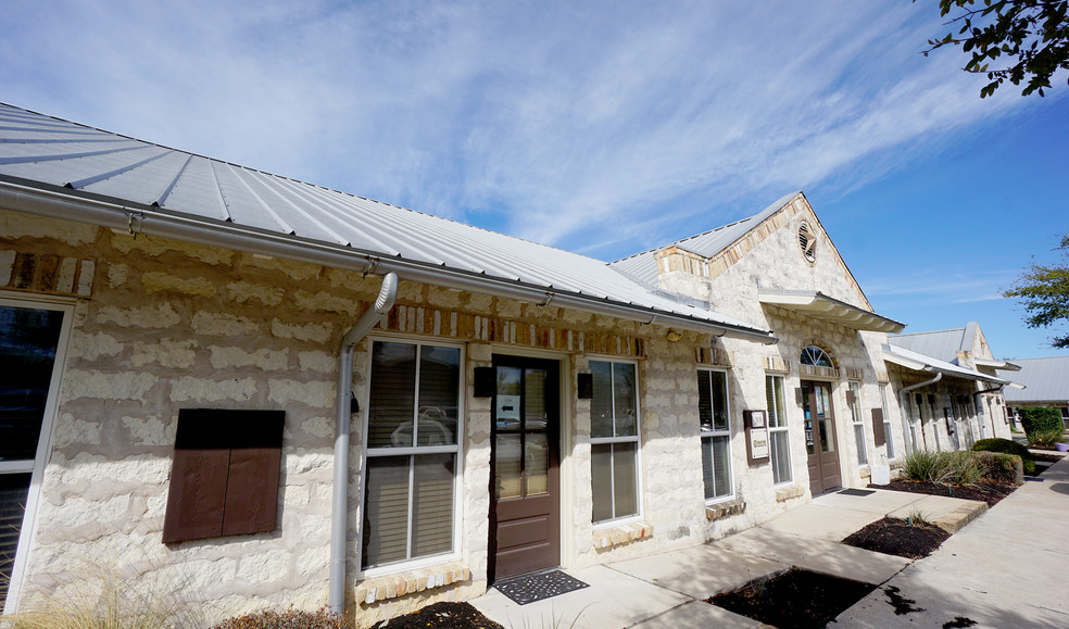 1970 Rawhide Dr, Round Rock, TX for sale - Primary Photo - Image 1 of 7