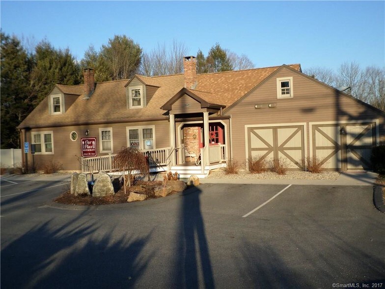 180 West St, Bolton, CT 06043