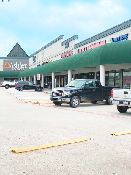 20220-20070 Highway 59 N, Humble, TX for lease - Building Photo - Image 1 of 9