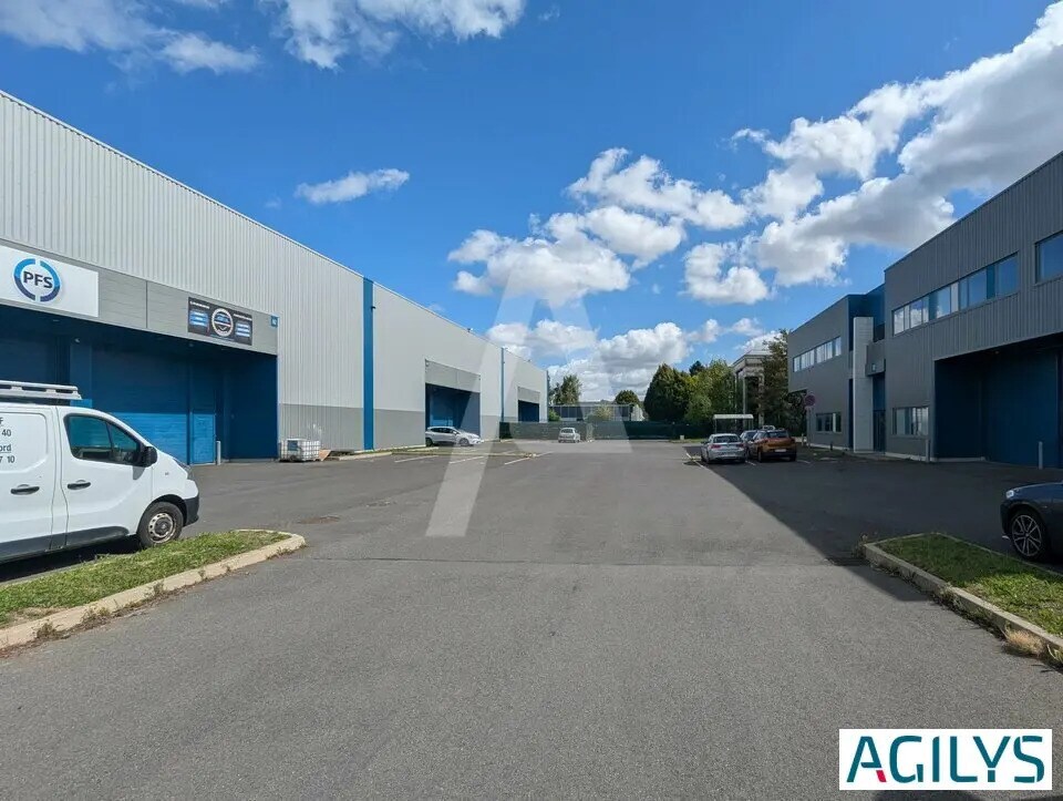 Flex in Villebon-sur-Yvette for lease Building Photo- Image 1 of 6