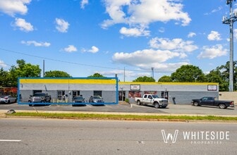 4425-4427 Brookshire Blvd, Charlotte, NC for lease Building Photo- Image 1 of 2