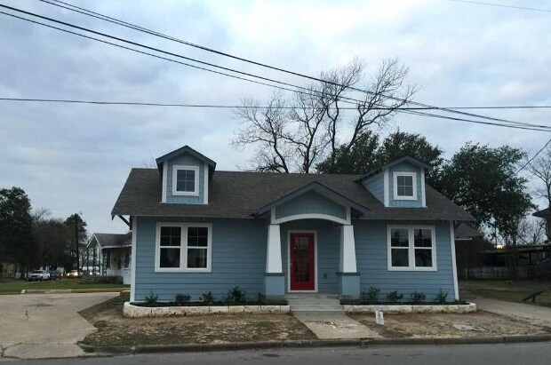 405 E 31st St, Bryan, TX for sale Primary Photo- Image 1 of 1