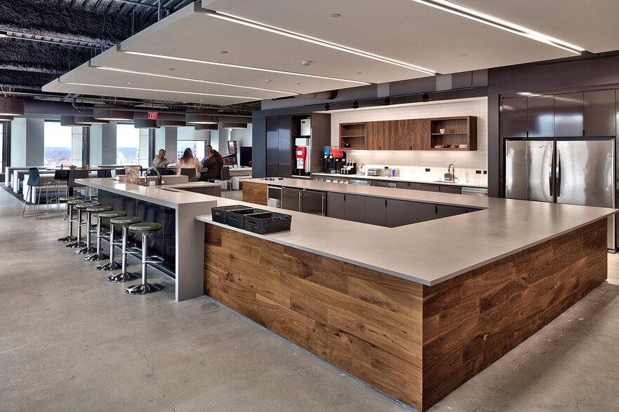 1 S Clinton Ave, Rochester, NY for lease - Building Photo - Image 2 of 13