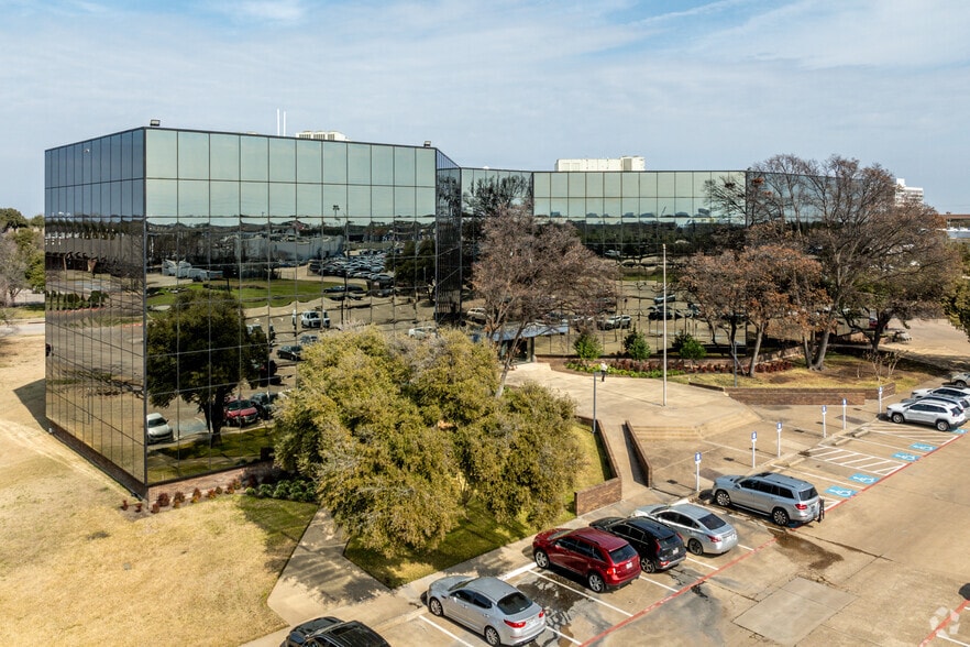 1202 Richardson Dr, Richardson, TX for lease - Building Photo - Image 1 of 7