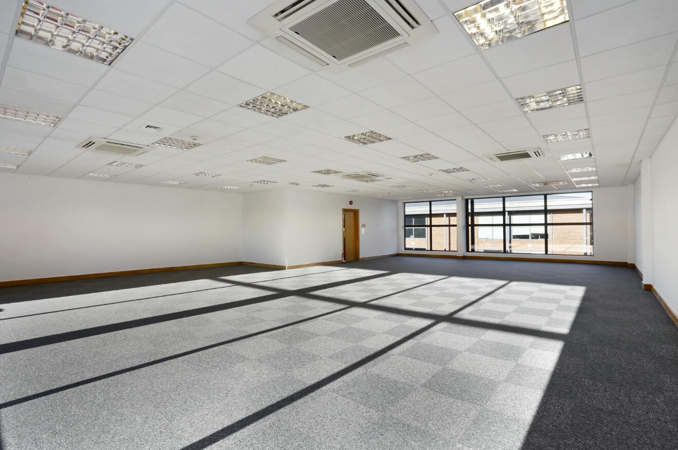 White Lion Rd, Amersham for lease Interior Photo- Image 1 of 3