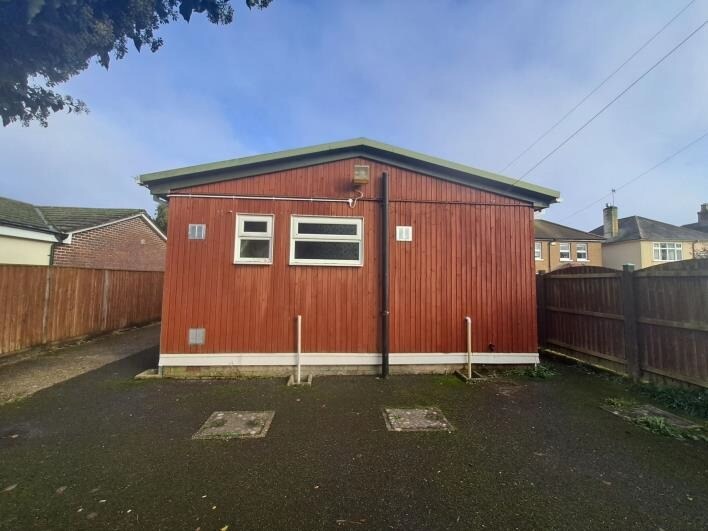 8 Blind Ln, Wimborne for lease - Building Photo - Image 3 of 3